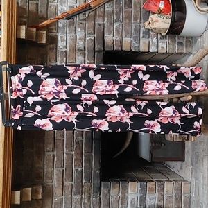 Women's Lildy Slit Accent Trouser; size L-XL; Black with Pink and Cream Floral